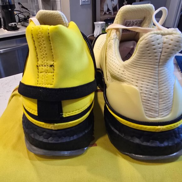 Adidas Ultraboost x Fortnite PEELY Men's 10 Yellow Black Banana JQ0714 Shoes NEW - Picture 6 of 16